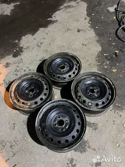 Диски на hyundai solaris r15 Kia Rio