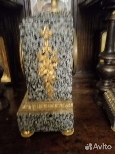 Часы мраморные с золоченной бронзой