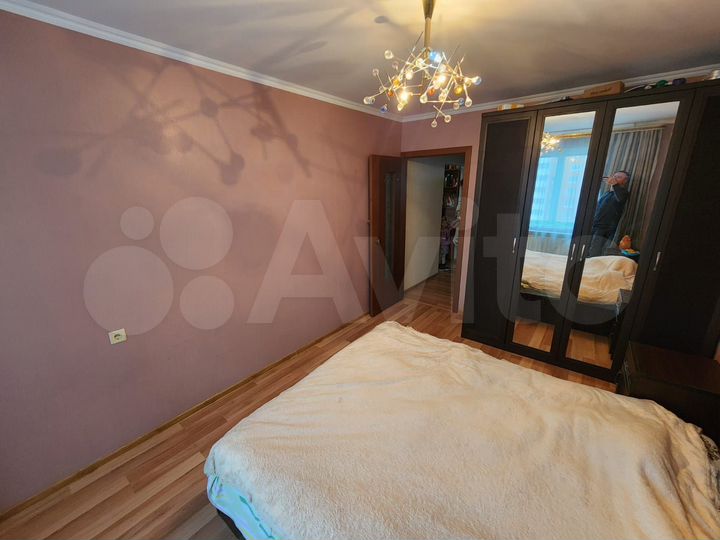3-к. квартира, 81 м², 5/16 эт.