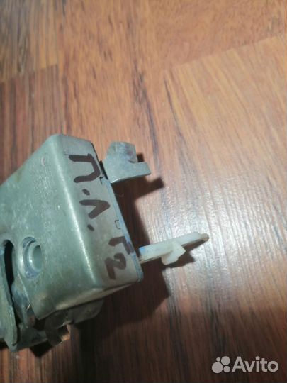 Замок двери передний левый volkswagen golf 2