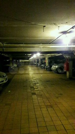 Машиноместо, 18 м²