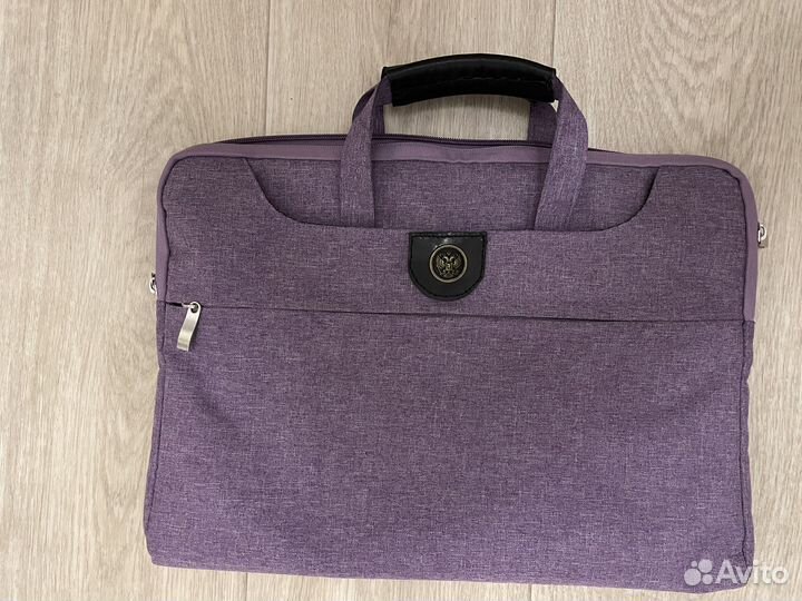 Сумка с гербом для ноутбука внутри 34х26 см