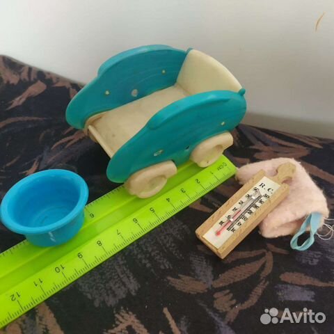 Старинная детская колясочка для пупса