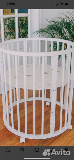 Детская кроватка-т с маятником sleep and Smile