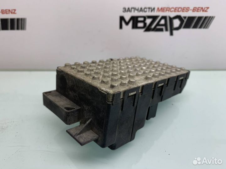 Реле регулятор печки Mercedes W221