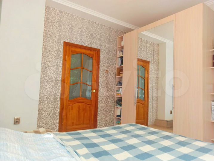 2-к. квартира, 50 м², 1/3 эт.