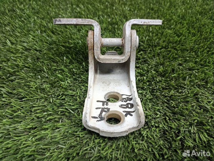 Петля двери верхняя передняя правая Lifan Murman