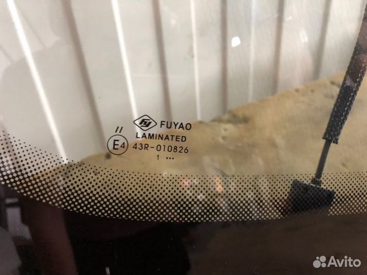 Стекло лобовое Volkswagen Tiguan 2