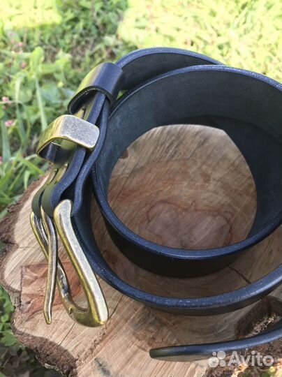 Мужской кожаный ремень