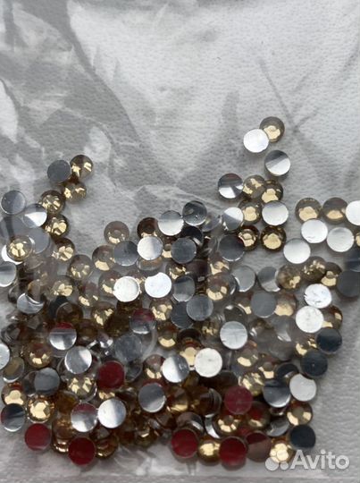 Стразы для ногтей