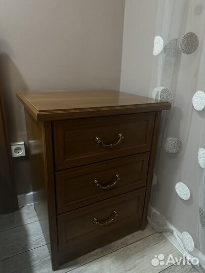 Кровать двухспальная с тумбами