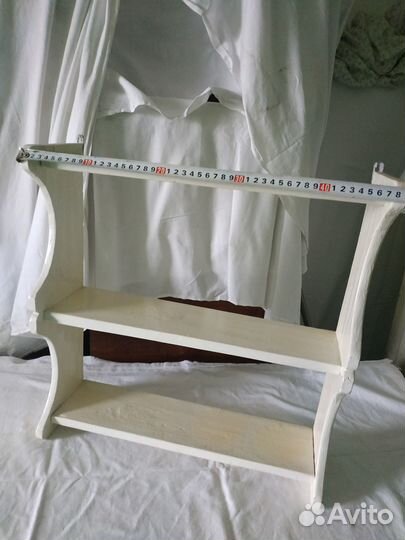 Полка железная и деревянная