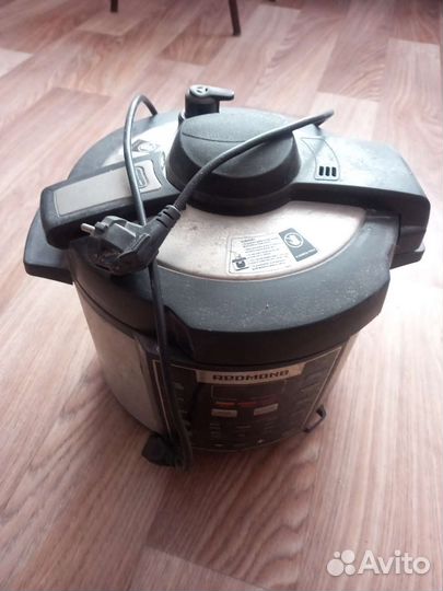 Мультиварка redmond на запчасти