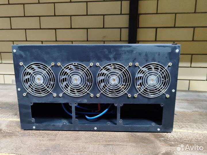Корпус для майнинга на 4 карты с кулерами и райзер