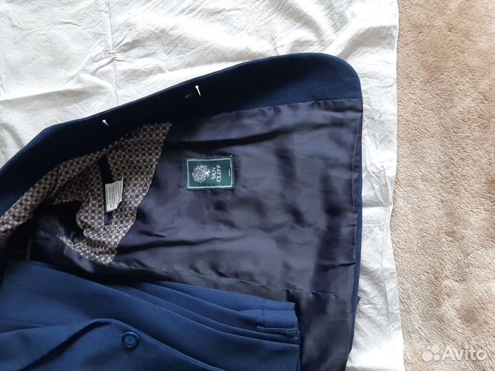 Школьный костюм