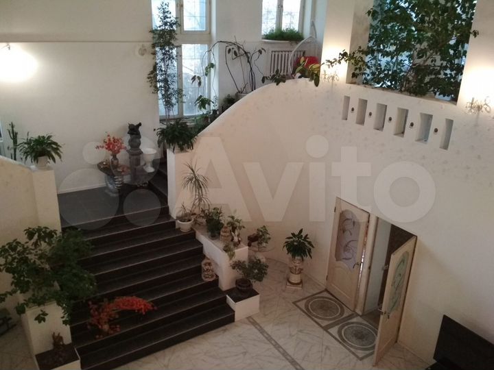 Дом 430 м² на участке 10 сот.