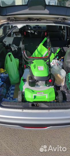 Газонокосилка самоходная