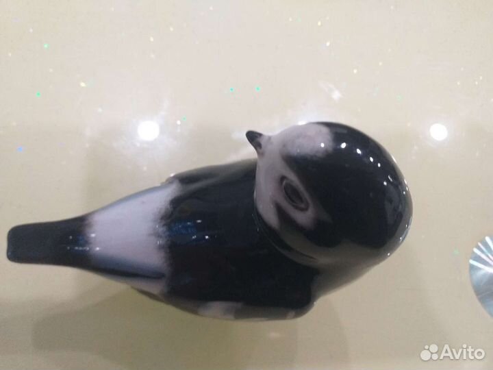 Фарфоровая статуэтка