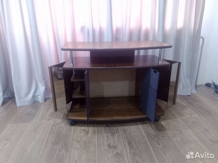 Тумба под телевизор