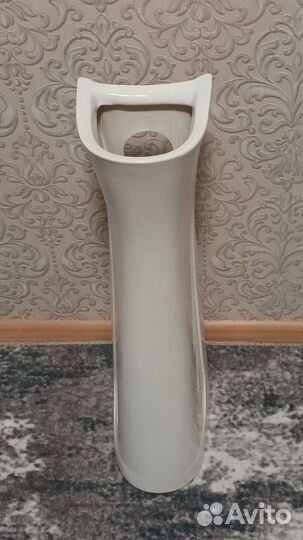 Раковина с пьедесталом