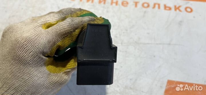 Катушка зажигания Volkswagen Passat B7 2011