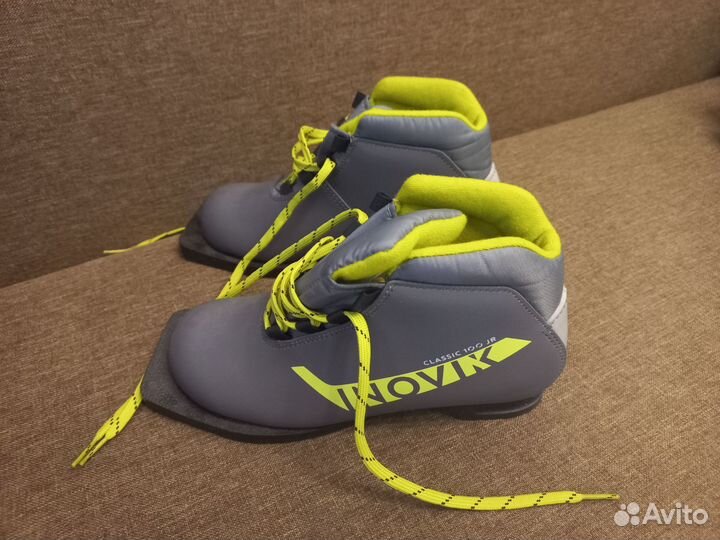 Лыжные ботинки