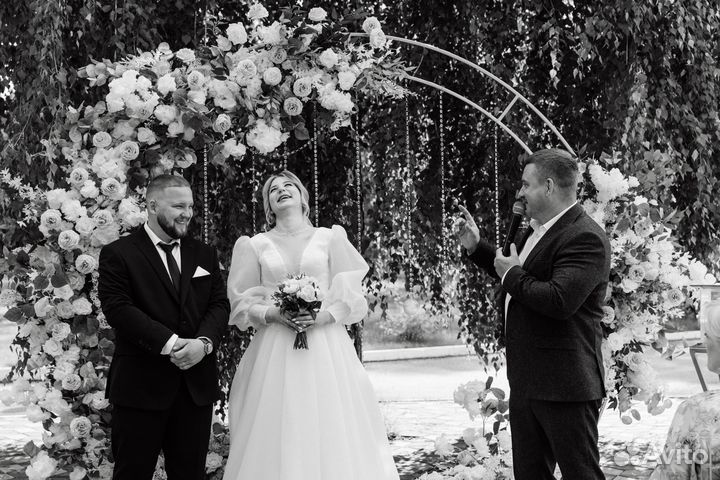 Ведущий + DJ + оборудование + живая музыка