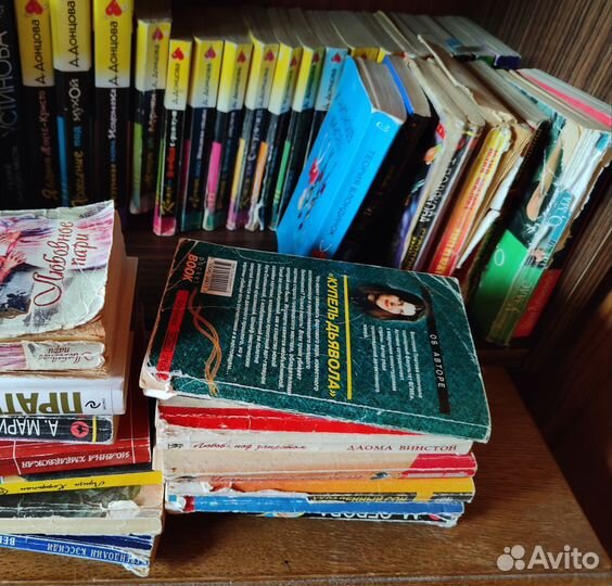 Книги любовные и детективные романы