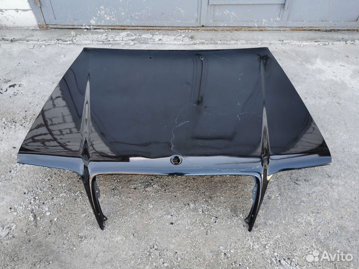 Капот на Mercedes W124 рестайлинг