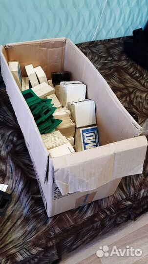 Слайды, диапозитивы, диафильмы, коробка