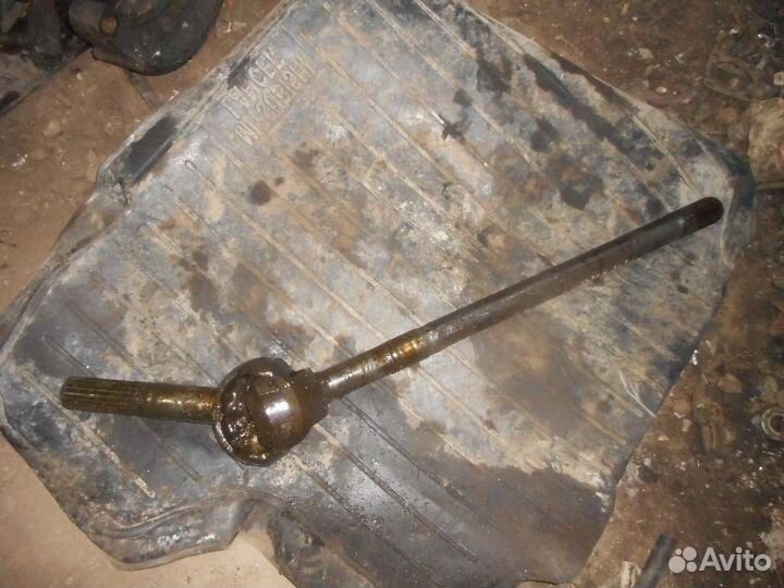 Полуось передняя левая ЗИЛ 131