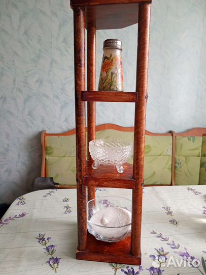 Подставка из дерева