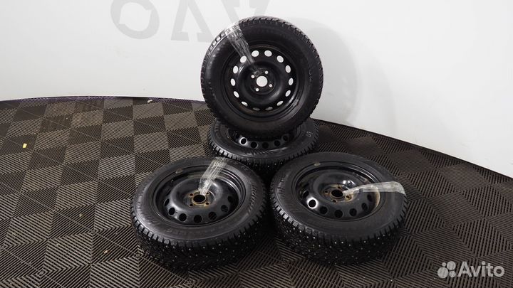 Комплект колёс Nokian Hakkapeliitta 9 185/65 R15