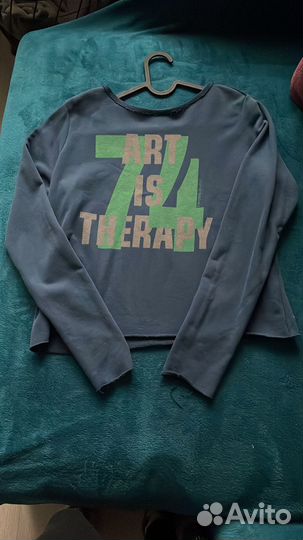 Свитшоты и костюм (листайте)