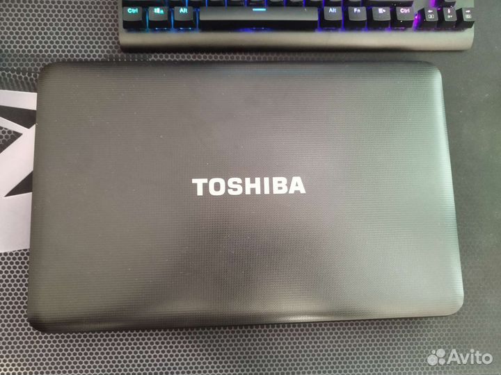 Ноутбук Toshiba