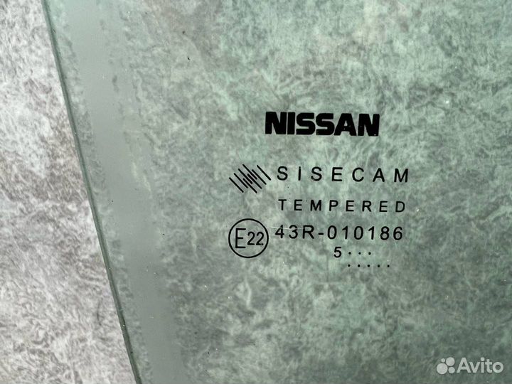 Стекло двери передней правой Nissan Almera G15