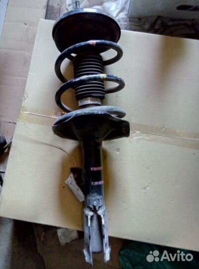 Стойка амортизатора Mitsubishi ASX 4060A326