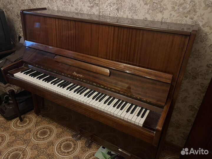Пианино Заря