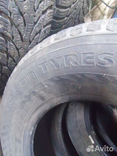 Nokian Tyres Hakkapeliitta 9 SUV 215/65 R16