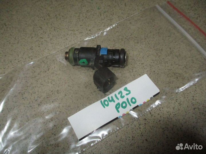Форсунка инжекторная VW Polo Sedan