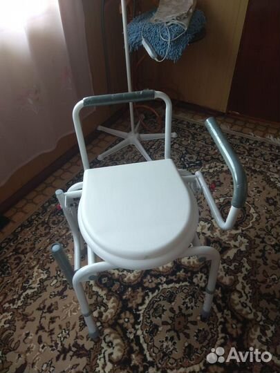 Продам новый санитарный стул-туалет
