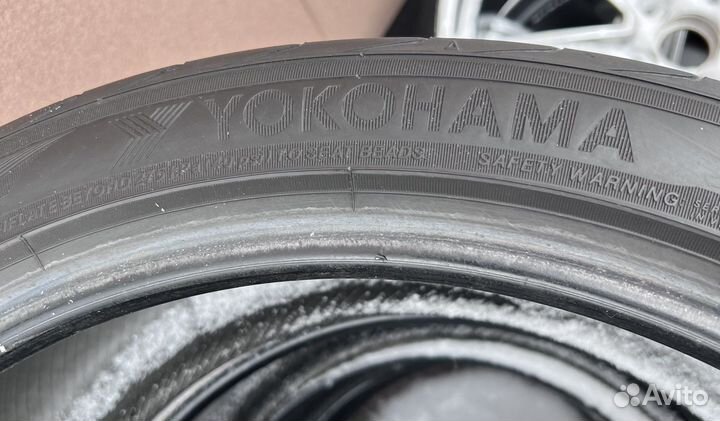 Yokohama Advan Sport V105 275/35 R20 102Y