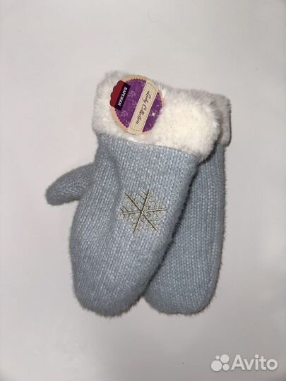 Варежки женские