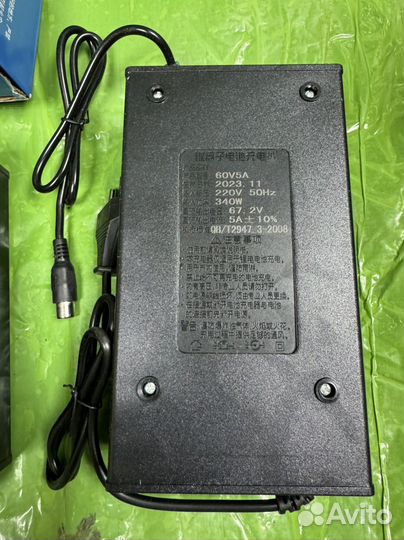 Зарядные устройсва для электровелосипеда