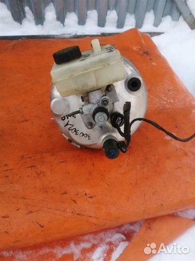 Вакуумный усилитель тормозов Mercedes W220 S500