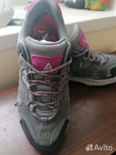 Кроссовки треккинговые Humtto