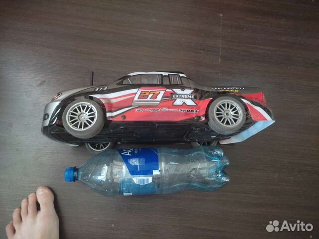 Машина на радиоуправлении для дрифта
