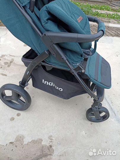 Прогулочную коляску Endigo Epica