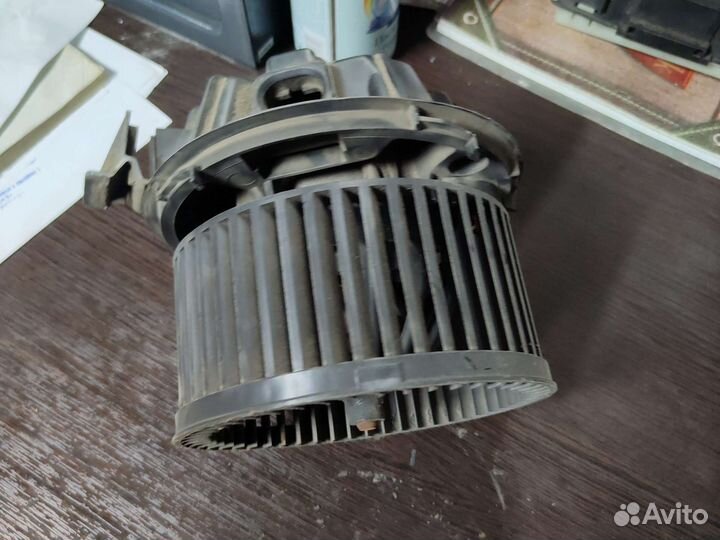 Моторчик печки renault logan 2006г