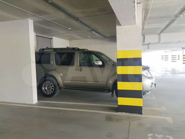 Машиноместо, 14 м²